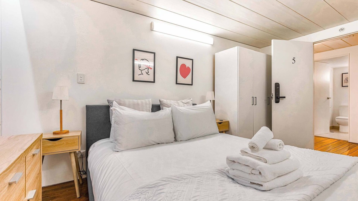 Newton Apartment | Cosy doubleroom in the heart of KRoad Zodiak Stays