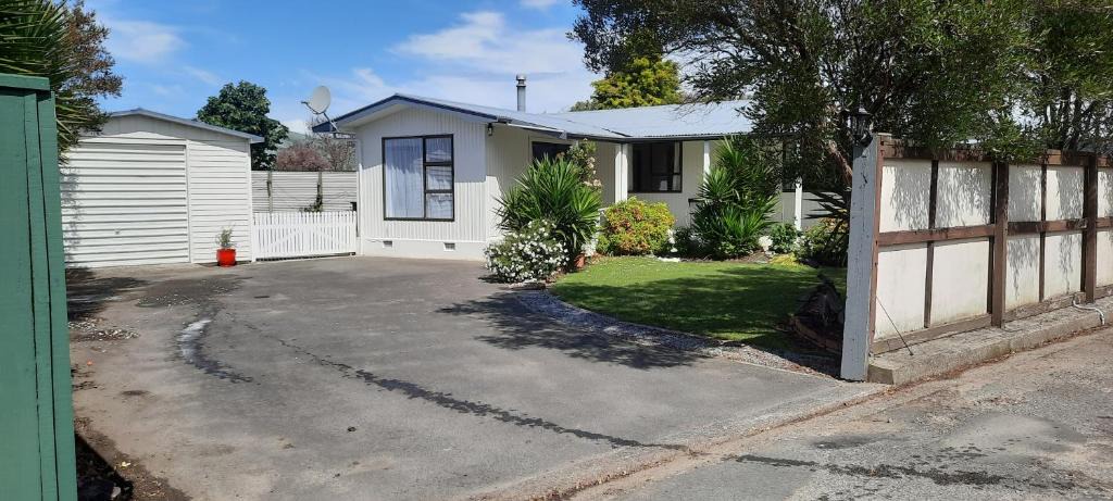 Motueka House | Cosy on Courtney