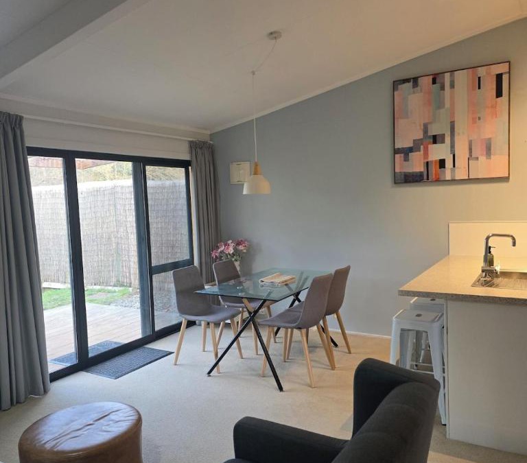 Wairakei House | Cosy Private Home Nice rural setting Close to Activity Parks