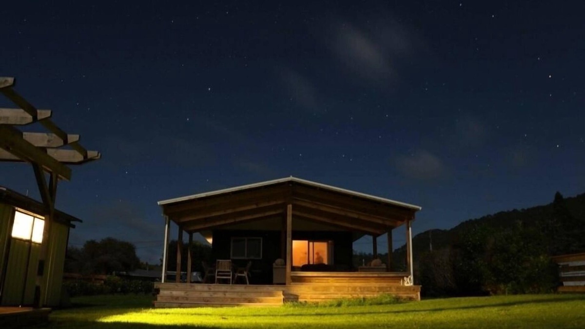 Hahei House | Cosy Traditional Kiwi Bach