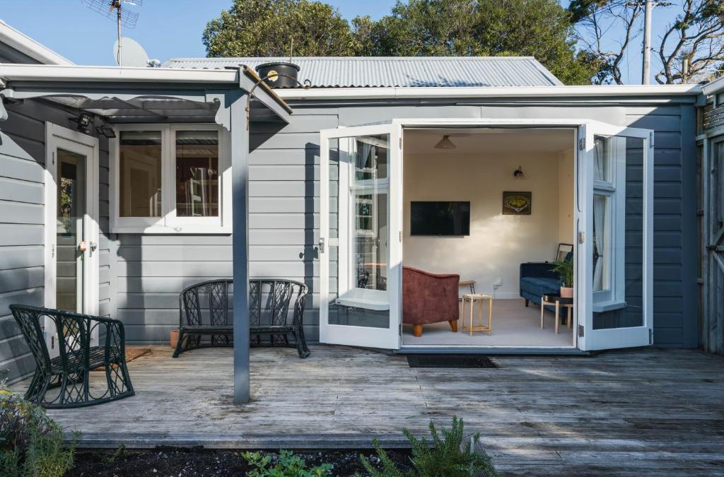 Dunedin House | Cottage on Aotea