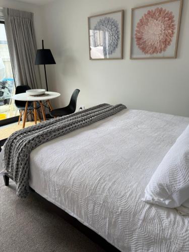 Te Awamutu Apartment | Cozy Pakura Pad