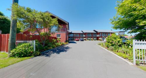 Saint Albans Hotel | Cranford Oak Motel