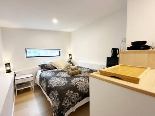 Te Aro Apartment | Cuba Street Rooftop Gem
