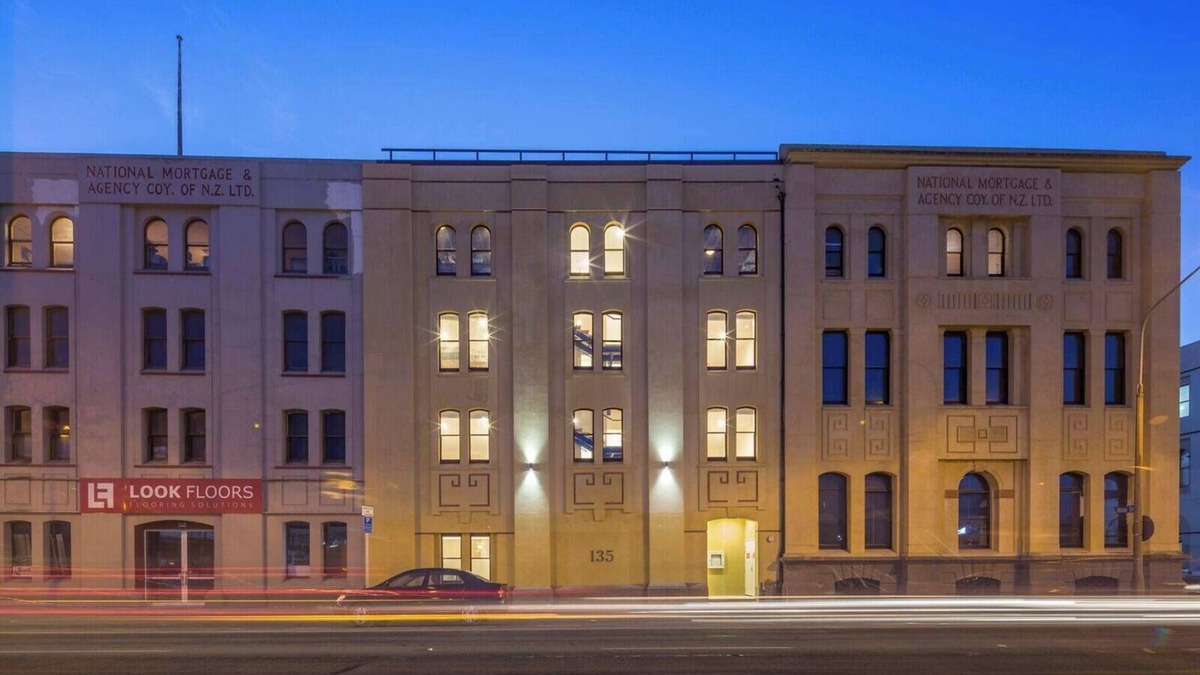 Dunedin City Centre Apartment | Cumberland Street deluxe apartment No3