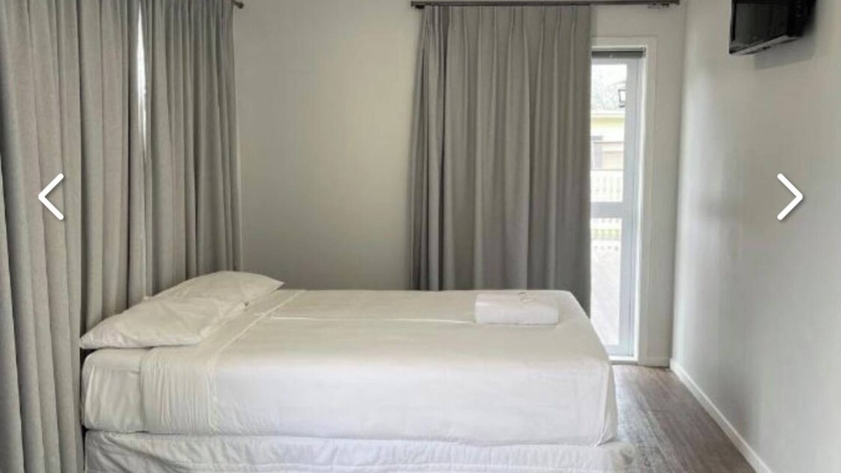 Papakura Hotel | Dash motel