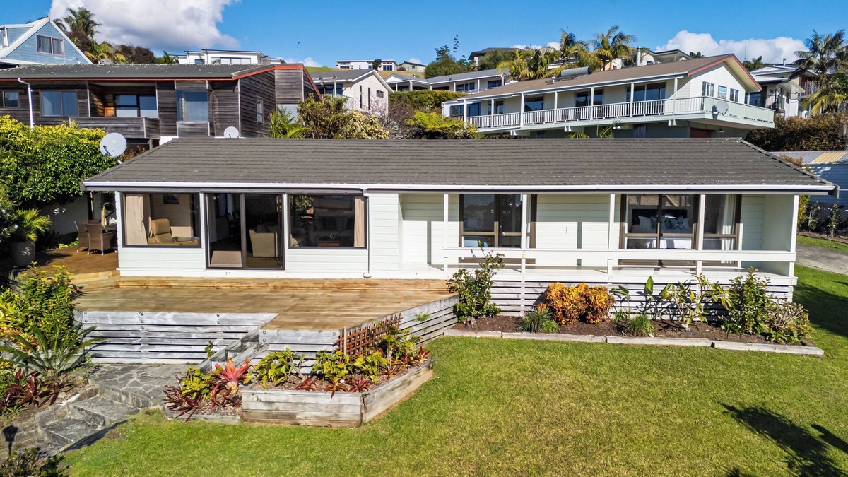 Cable Bay House | Doubtless Bay Vista - Cable Bay Retreat
