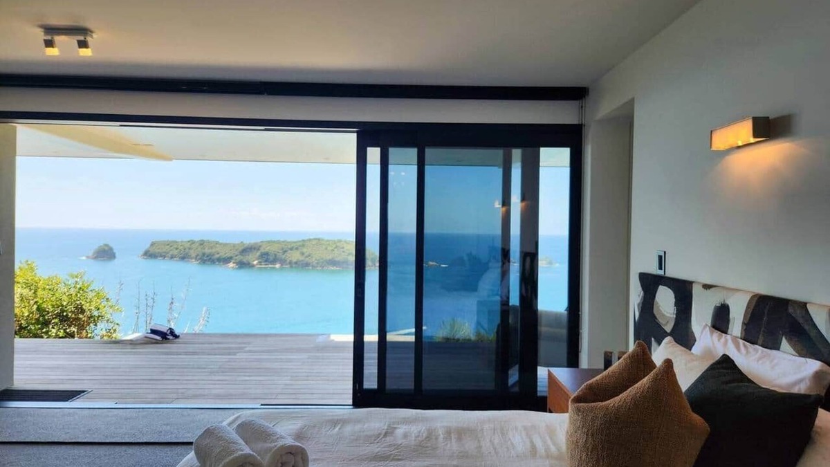 Hahei House | Dreamtime Hahei - Adults only retreat with magical views!