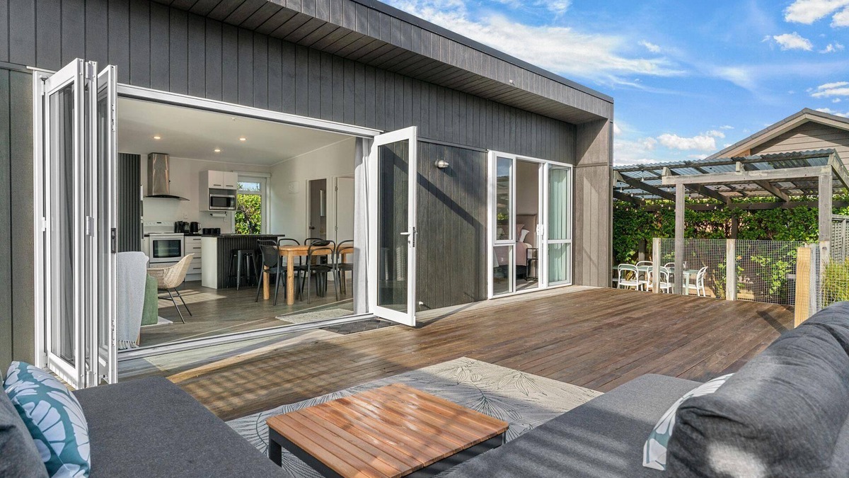 Mangawhai House | Dune Days - Charming, sunny home with great outdoor living in the heart of the village