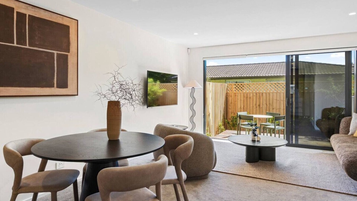 Christchurch City Centre House | Effortless City Living | 2BR + EV