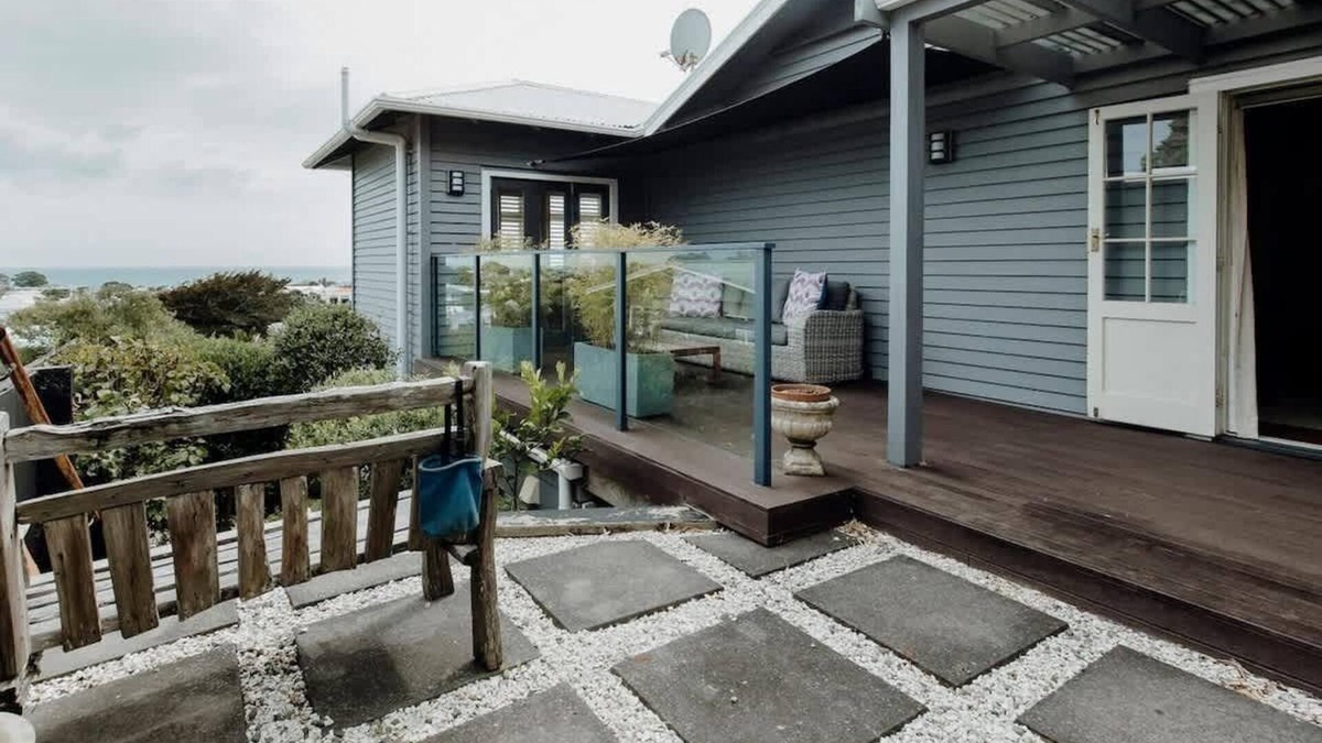 New Plymouth Apartment | Elevated Apartment with City and Sea Views