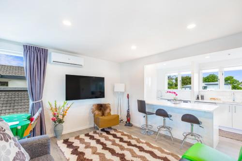 Greenlane - Ellerslie House | Ellerslie 3BR House Fresh Reno Zodiak Stays