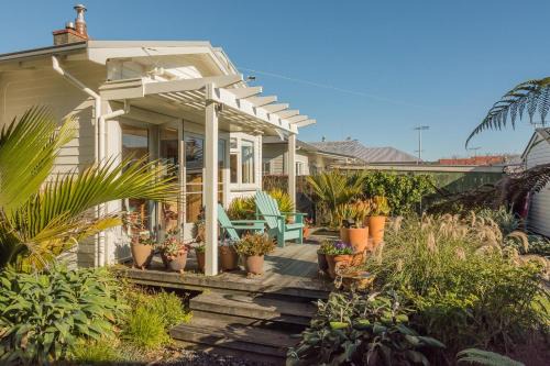 Nelson House | Elliott Street Gem