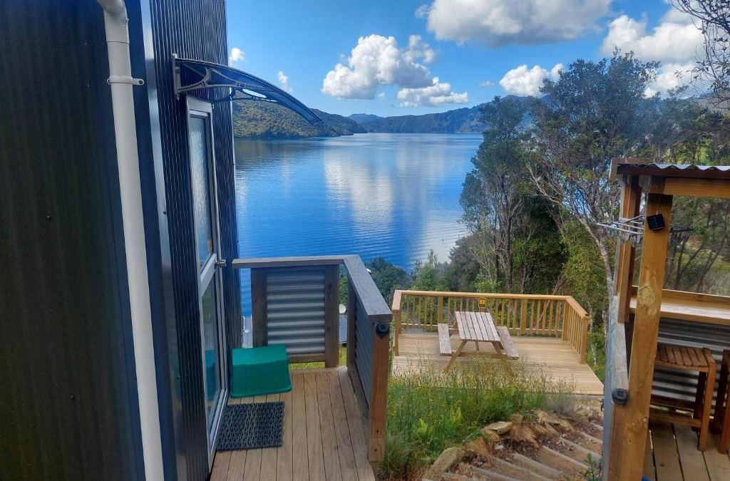 Endeavour Inlet House | Endeavour View Eco Cabin