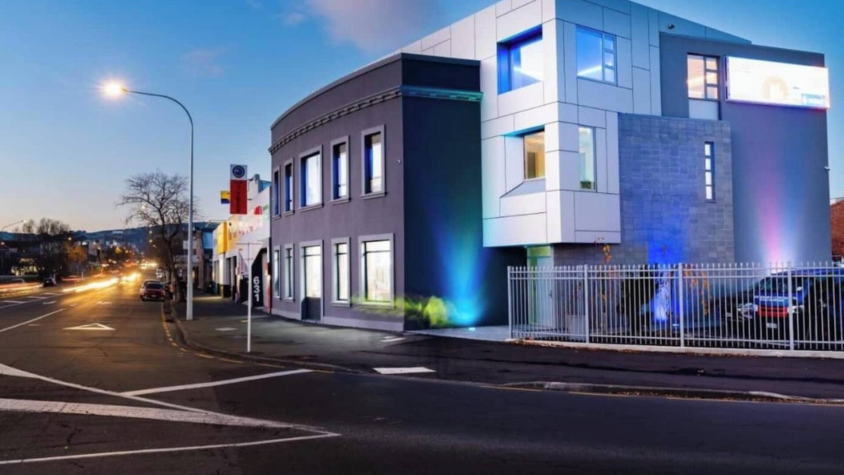 Dunedin City Centre Apartment | Entire 4 Room (2 x Studio, 2 x 1 bedroom) Boutique Hotel - Central Dunedin