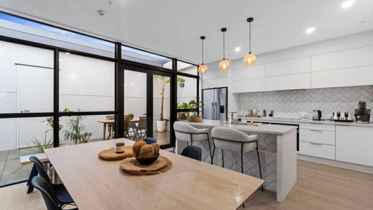 Cambridge Apartment | Experience luxury in Cambridge "Heart of Cambridge – Prestige Penthouse"