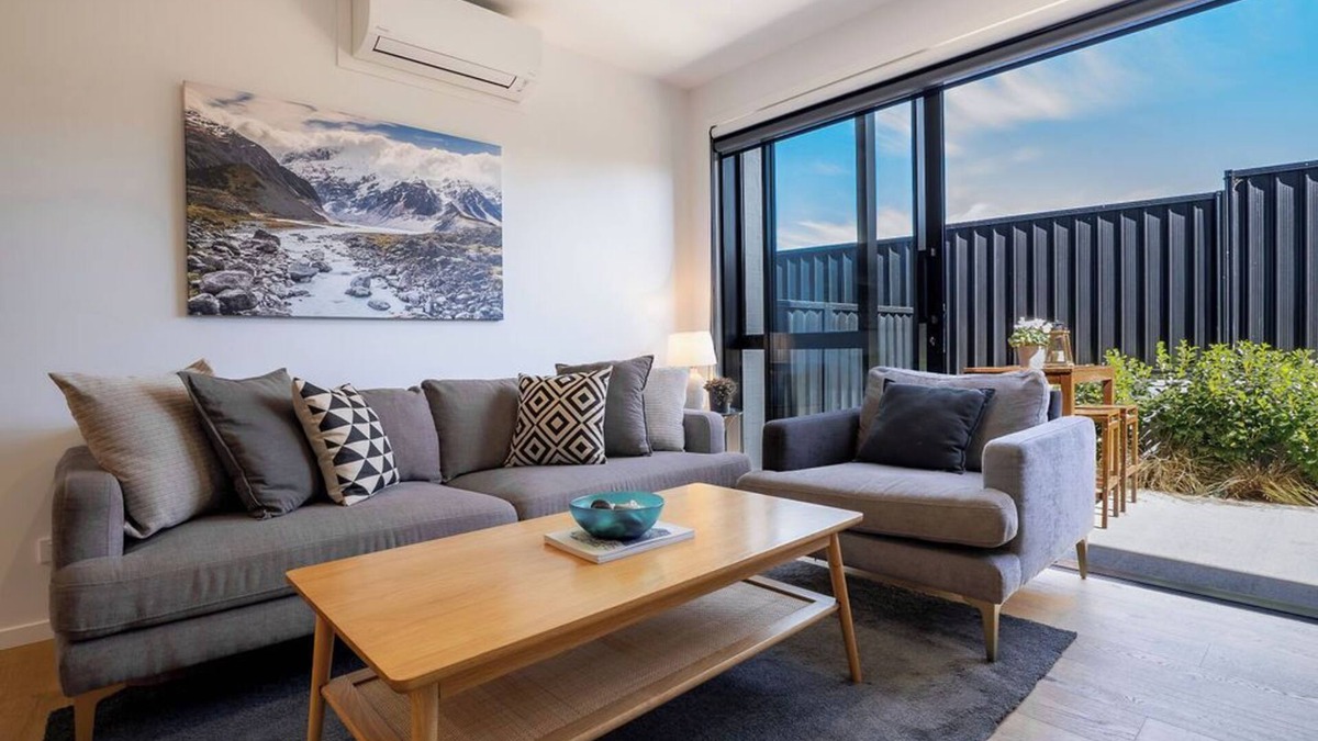 Albert Town House | Explore Wanaka - A Stylish Unit That Guests Adore!