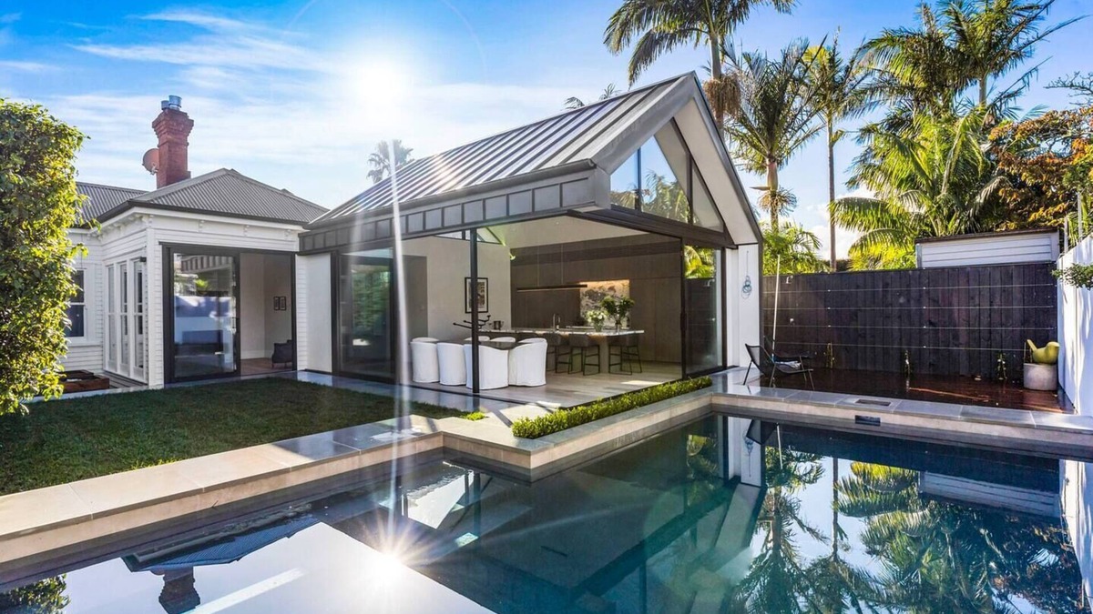 Ponsonby House | Exquisite Elegance by Bespoke Stays