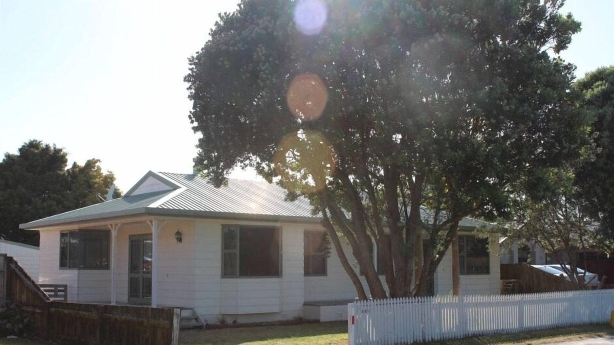 Bowentown House | Family friendly beach house