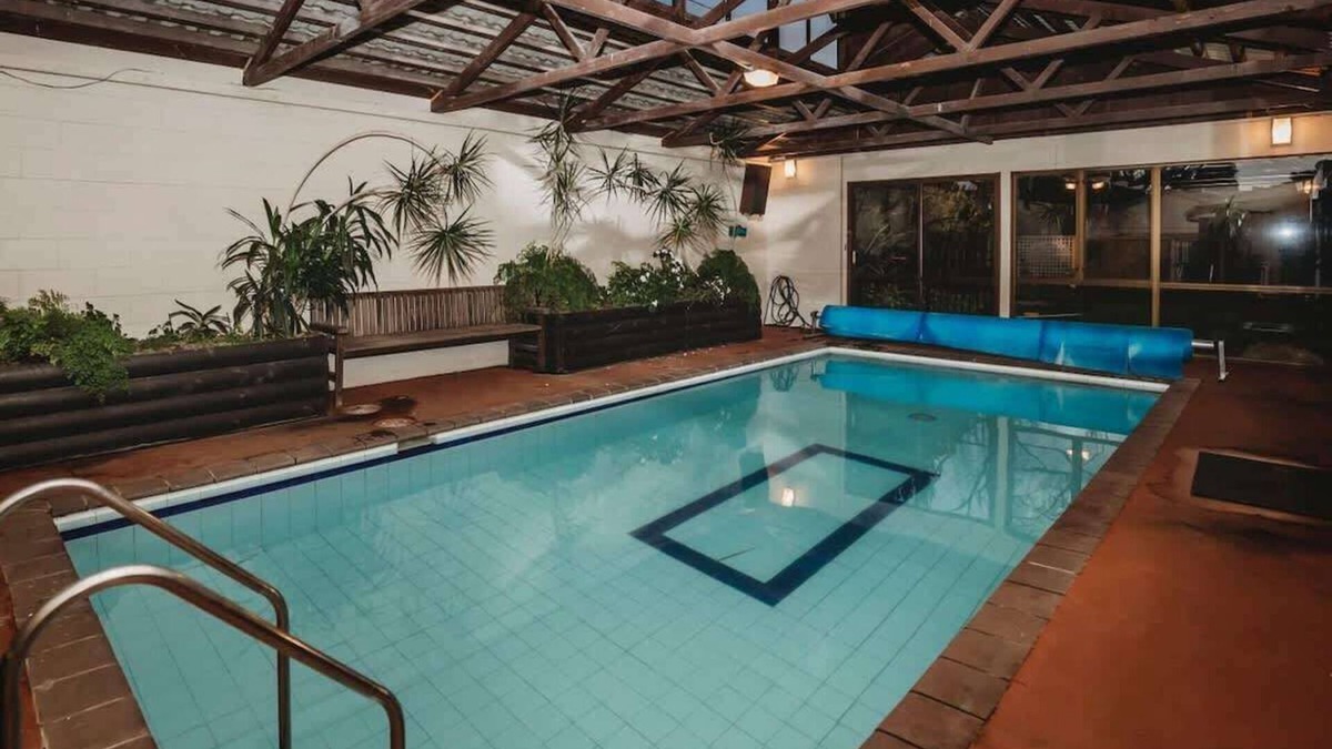 Bell Block House | Family Fun - 4BR home with swimming pool and spa