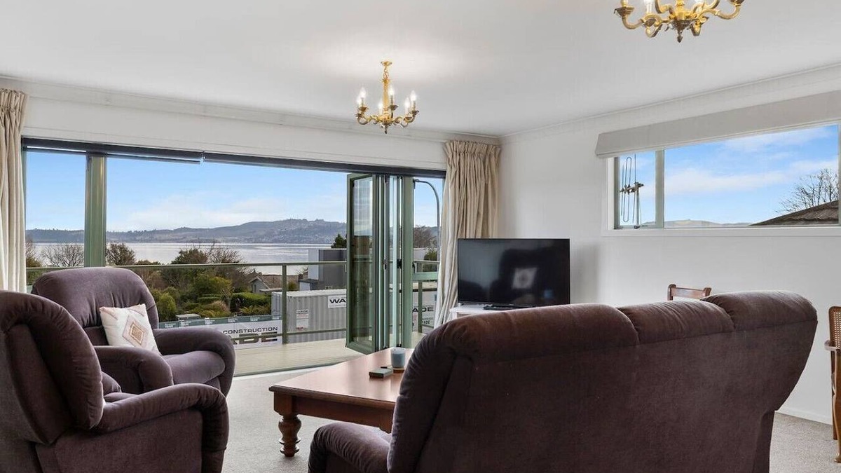 Hilltop House | Family Haven, Lake Taupō Escape