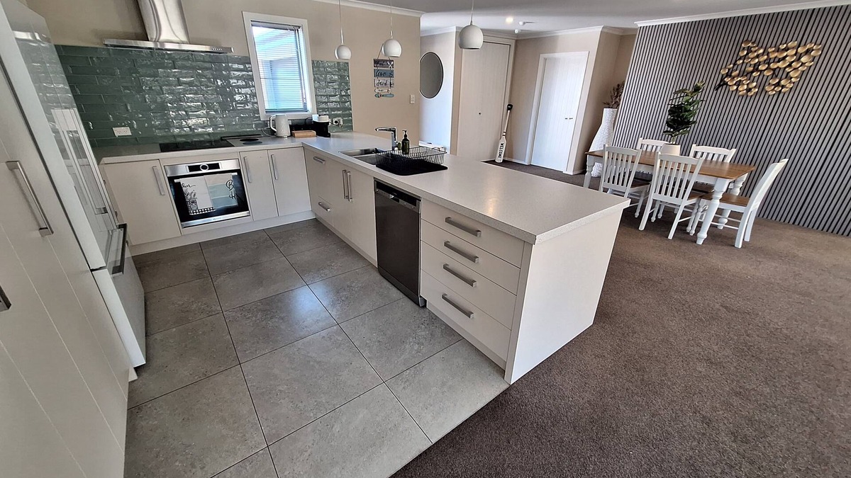 Rolleston House | Family Paradise Retreat 3BRHaven with Sauna and Massage Chair