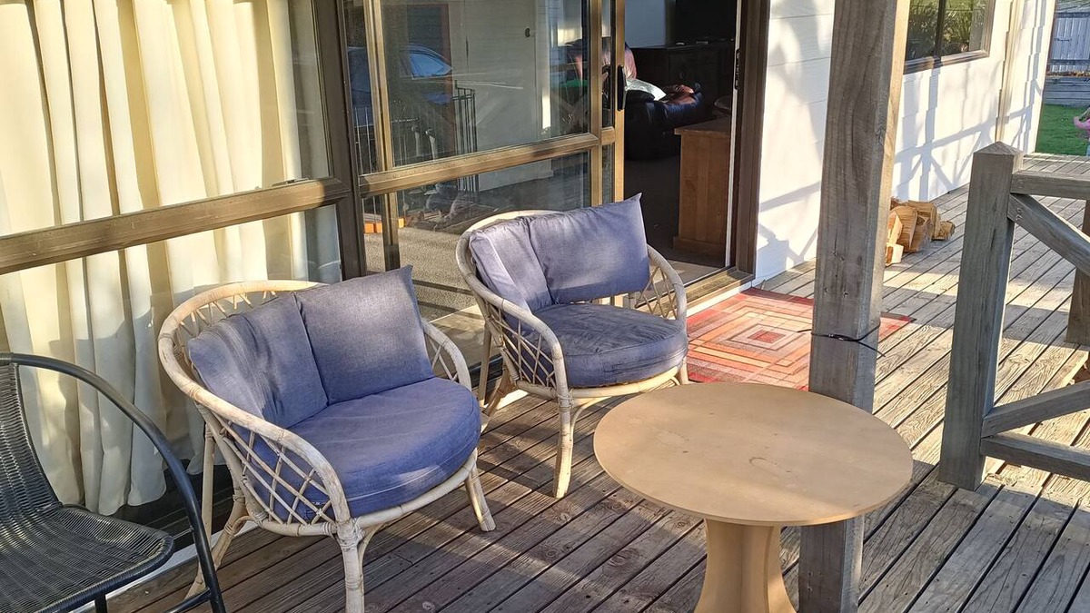 Purakaunui House | Family & pet-friendly beach bach, everything you need. 2 minutes to the beach!