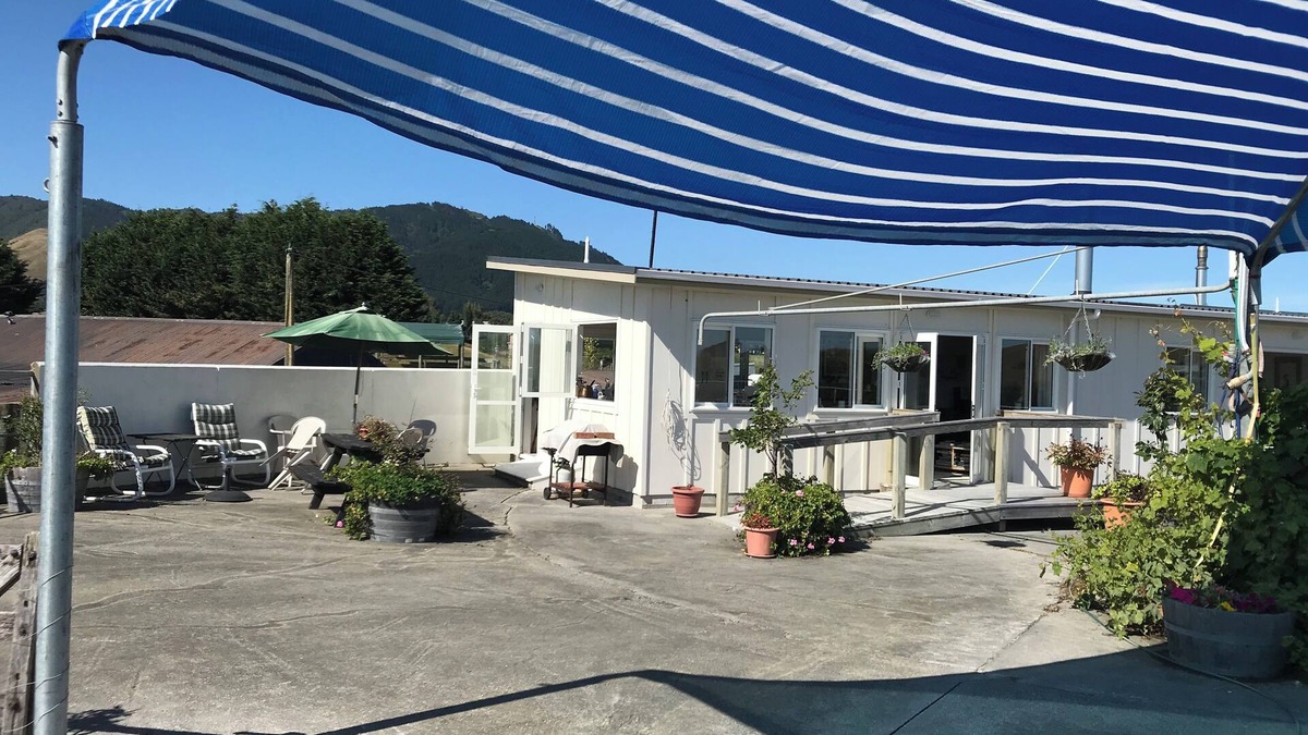 Te Horo Other | Farm stay in peaceful rural setting at equestrian centre.