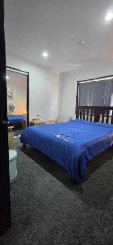 Auckland House | Favona Airport Accomodation