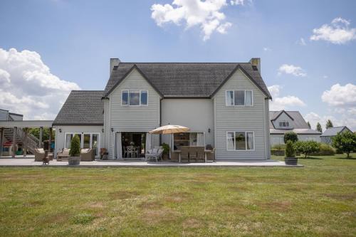 Ohaupo House | Fieldside House