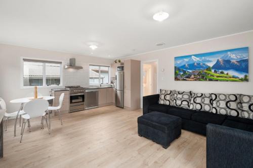 National Park Village House | Fifteen B - National Park Holiday Home