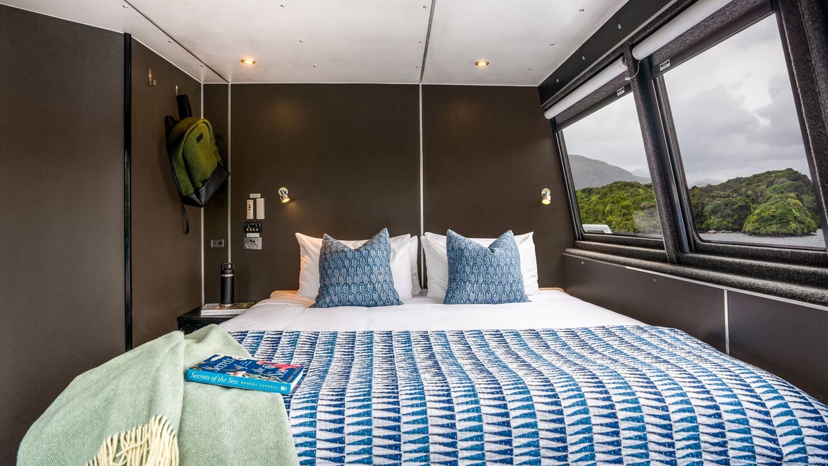 Milford Sound Boat Rental | Fiordland Discovery