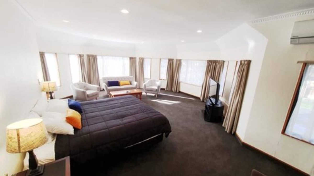Palmerston North Hotel | Fitzherbert Castle Motel