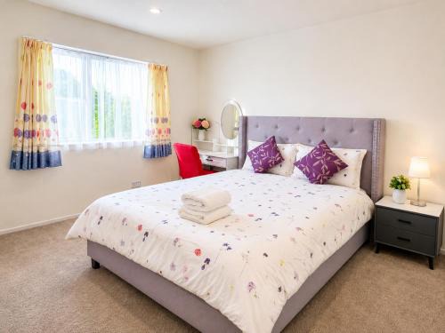Ormiston House | Flat Bush Luxury Home