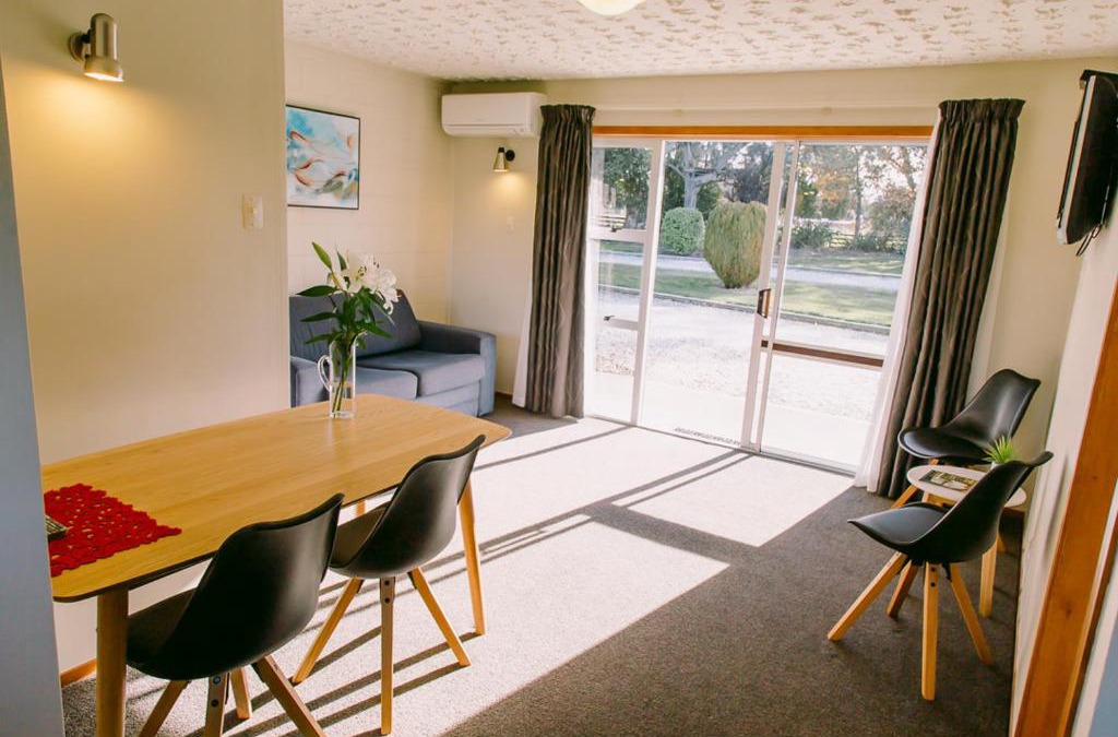 Ward Hotel | Flaxbourne Motels