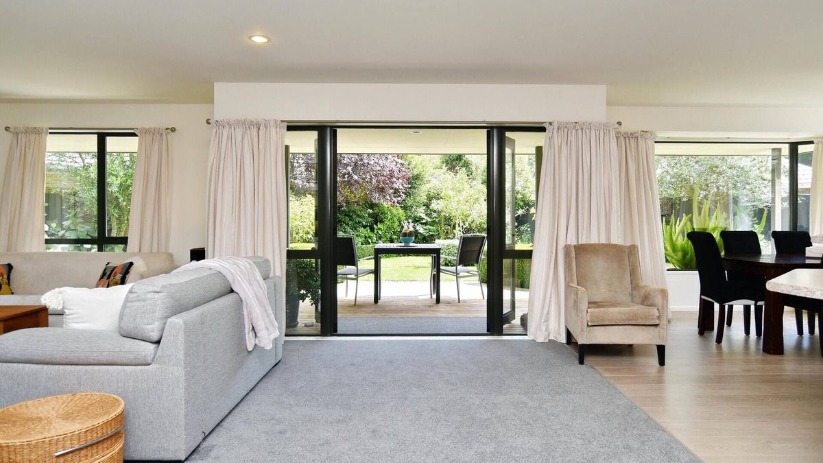 Parklands House | Forest Drive - Forest Drive: Spacious three bedroom house