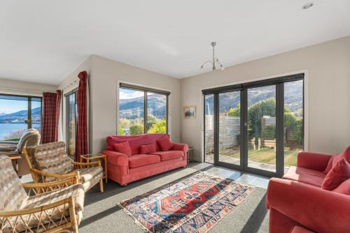 Frankton House | Frankton Arm Vista - Queenstown Holiday Home