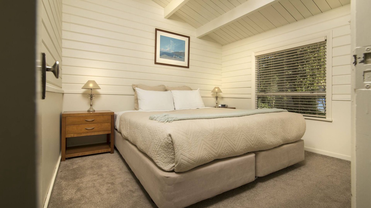 Endeavour Inlet Cabin | Furneaux Lodge
