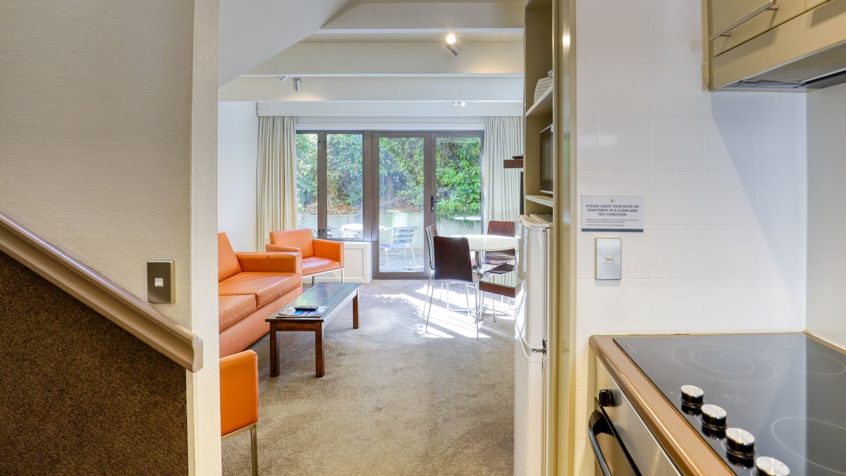 Queenstown City Centre Apartment | Garden Court Suites And Apartments