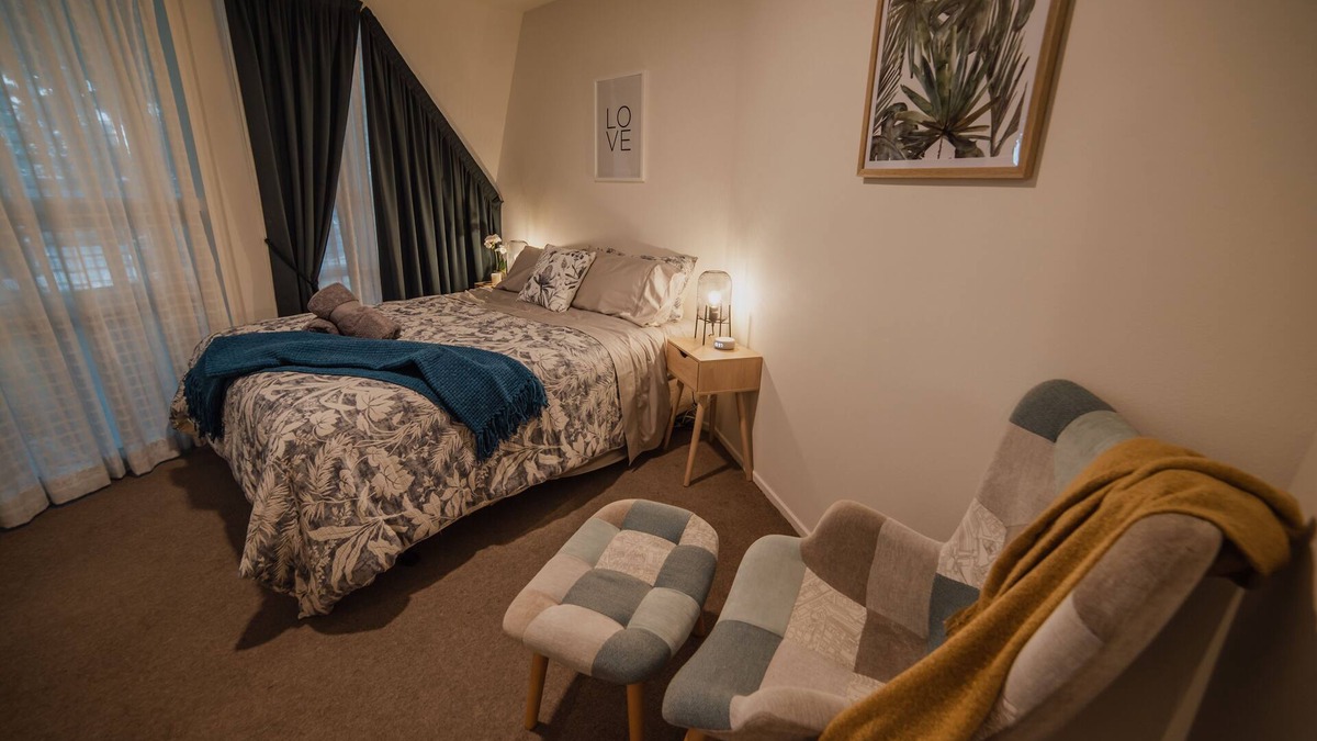 Burnside House | Gateway to the Southern Alps