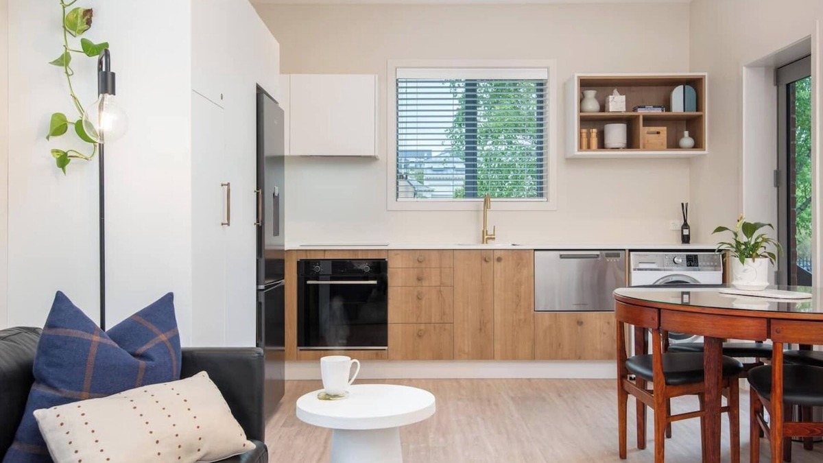 North Dunedin Apartment | George Little: Stylish, Peaceful & Convenient