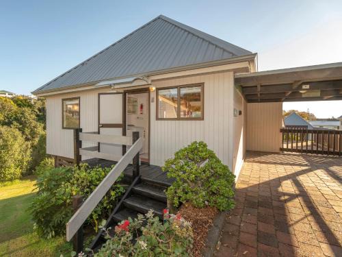 Onemana House | Getaway - Onemana Holiday Chalet