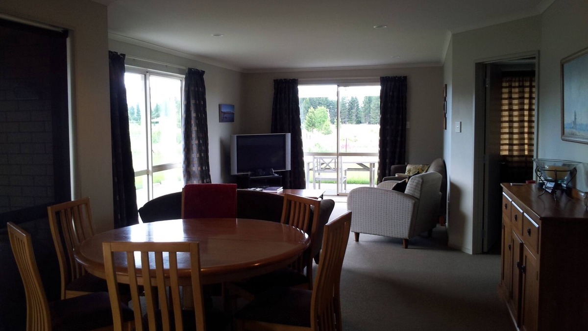 Twizel House | Glencairn Glamour