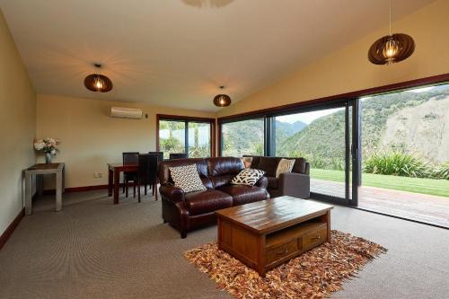 Oaro Ski Chalet | Glencree Luxury Chalets