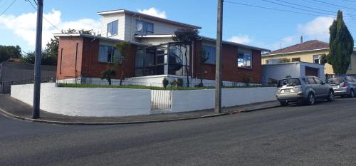 Dunedin House | Glenpark Lodge