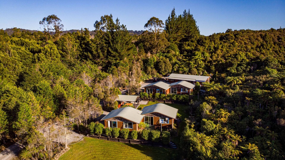 Greymouth Hotel | Goldfield Suites