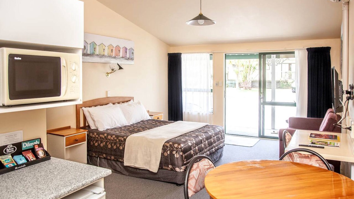 Waihi Hotel | Goldmine Motel