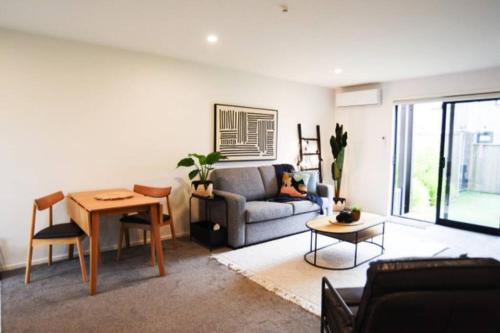 Riccarton Apartment | Hagley Park Retreat