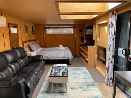 Twizel Apartment | Hallewell Haven