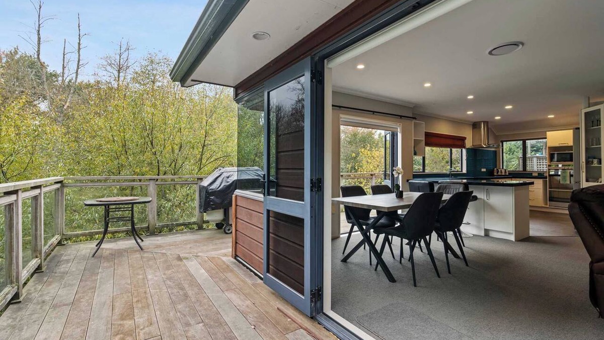 Hamilton House | Hamilton Hideout